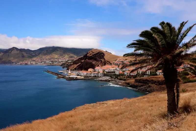 Machico, praia e vila histórica da Madeira